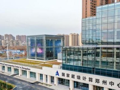 以新政富士康（中国制造业巨头富士康在新政的引领下焕发新活力）