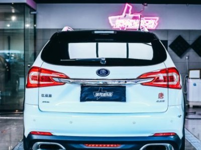 索尼32W600D细节揭秘（一台性价比出众的高清电视）